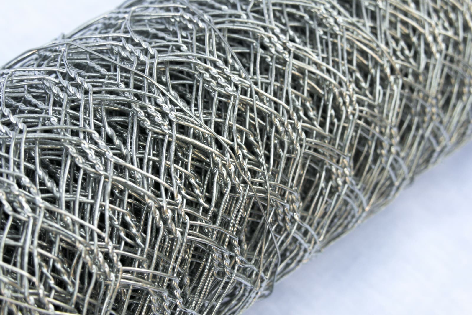 Digger's RootGuardTM Double Galvanized 3/4" Gopher Wire Hex Mesh (4' x 100') 2