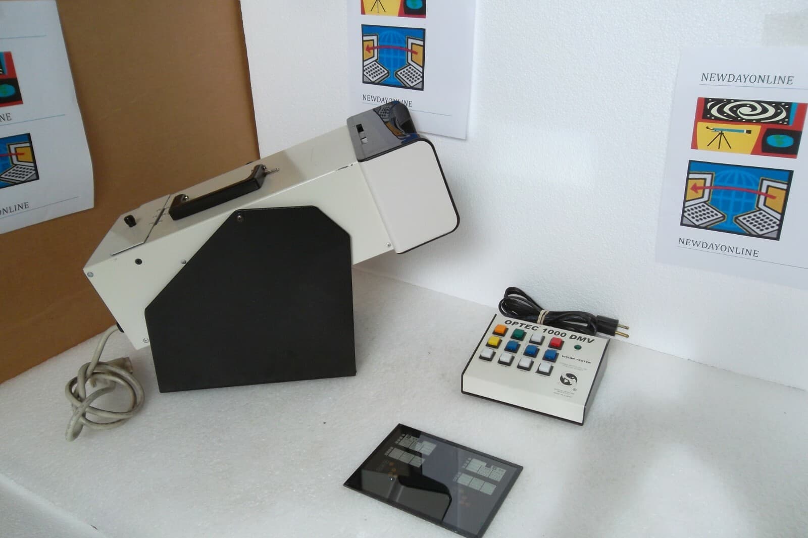 Stereo OPTEC 1000 DMV Vision Tester / Screener w/Keypad Controller Slide TESTED 3