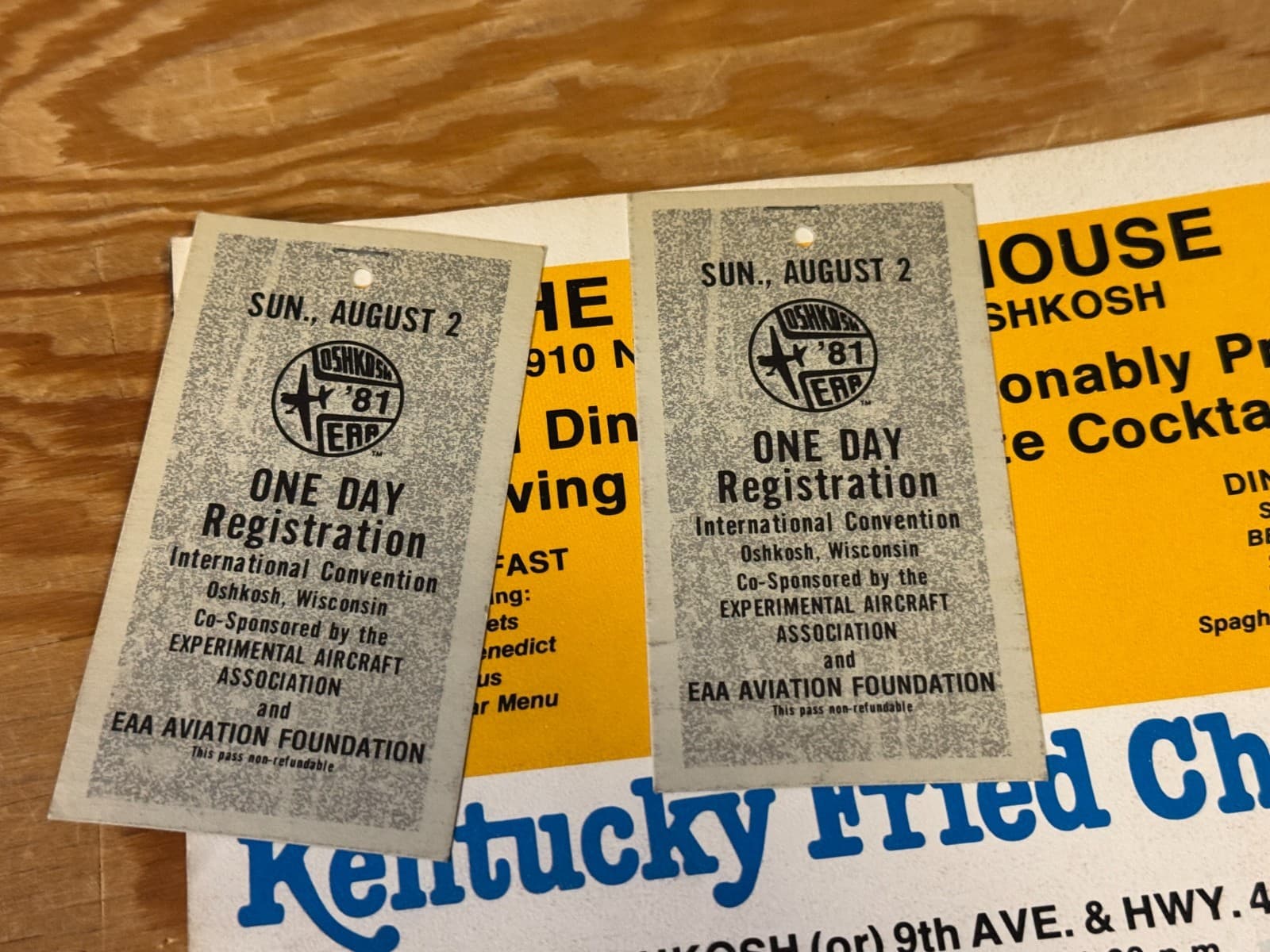 Vintage 1981 Oshkosh EAA 29th Annual EAA Sport Convention Program & 2 Tickets 3