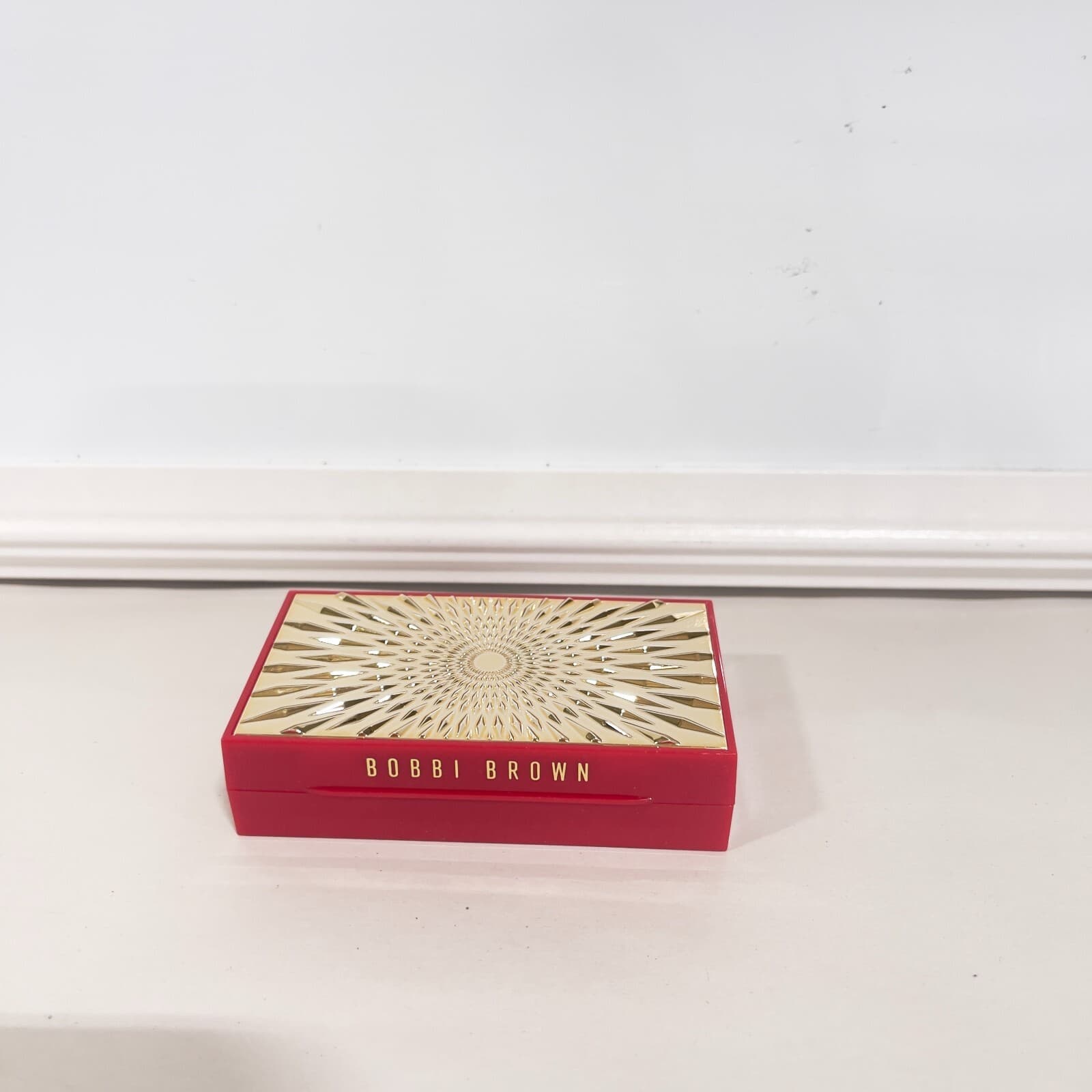 Bobbi Brown Gilded Gleam Eyeshadow DUO  color Suede Sugar and Steel Quartz 0.9oz 2