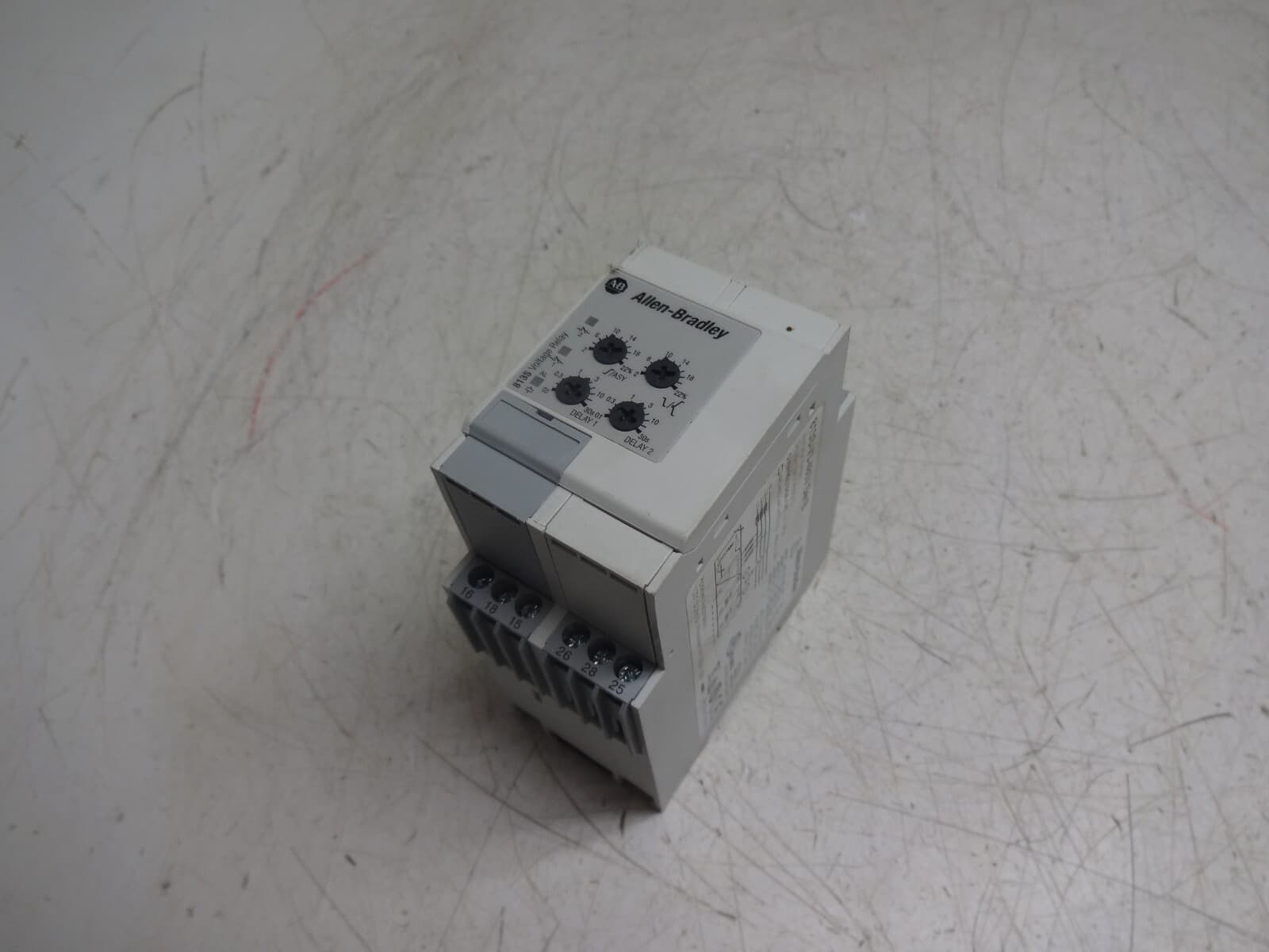 Allen Bradley 813S-V3-480V Series B Voltage Relay 6