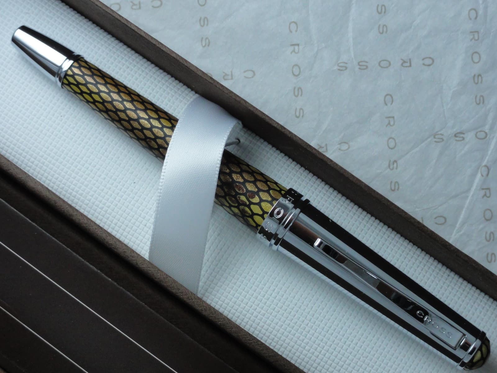 Cross  Genuine Textured Italian Desert Diamond Leather Selectip Rollerball Pen