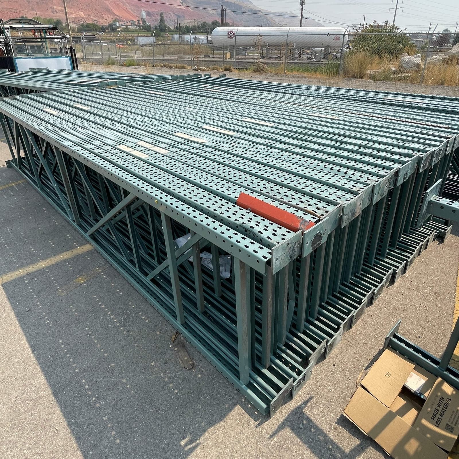 INTERACK Pallet Rack Upright Teardrop Style (Round & Angular) (16ft) 192”H x 42”