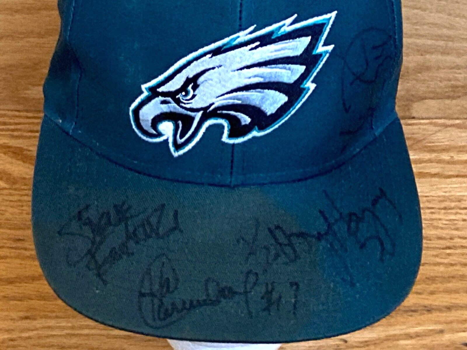 Philadelphia 1998-Eagles Hat/Cap NFL  Autos w/Harold Carmichael, Hoying 2