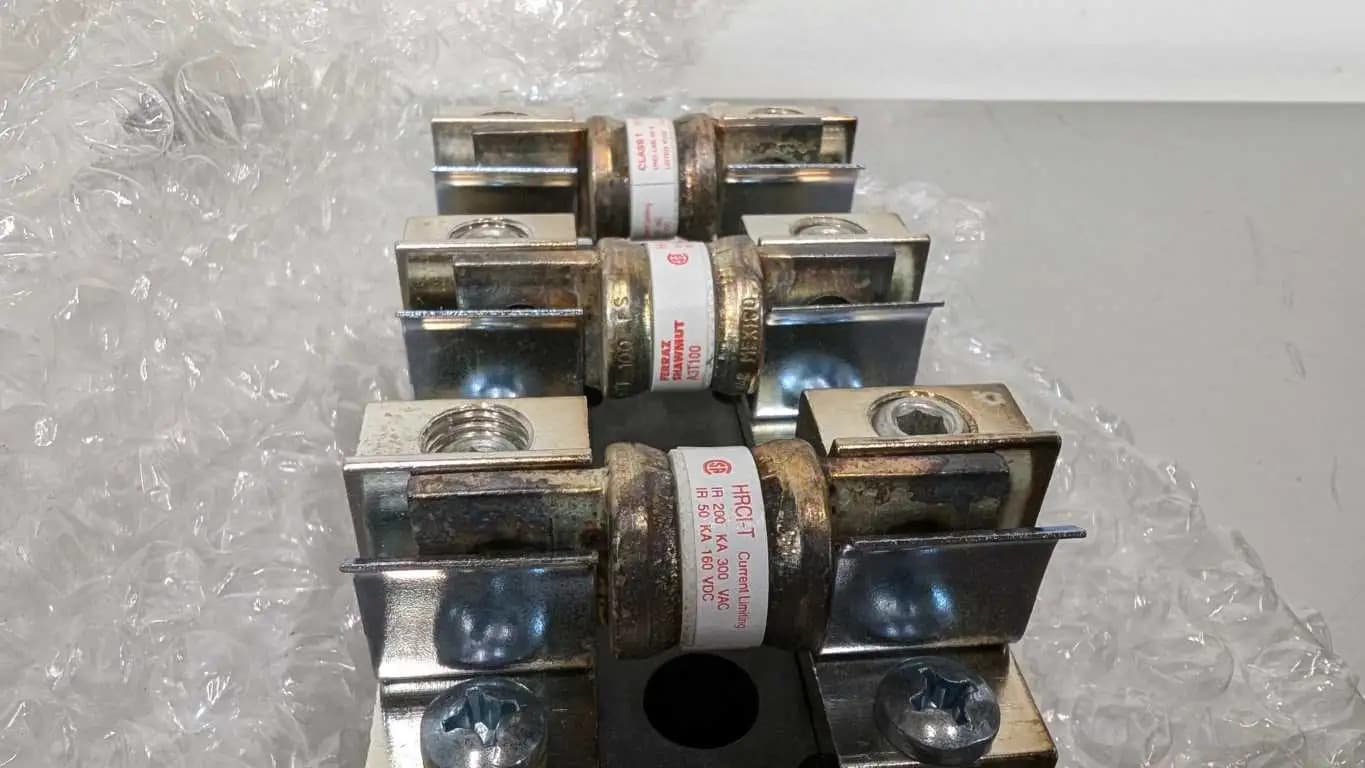 Automation Direct GS-27P5-FKIT Fuse Kit 300V 100A 3 A3T100 Fuses 1 31033T Fuseho 3