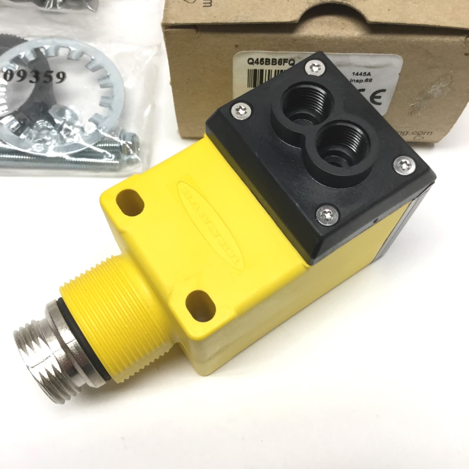 Banner Q45BB6FQ Rugged IR Fiber Optic Amplifier, 10-30VDC, NPN/PNP, 4-Pin 7/8" 4