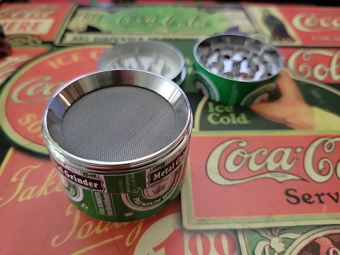 1 Metal Beer, Pop Can Style. 4 Layer Manual Twist Herb, spice, Tobacco Grinder. 3