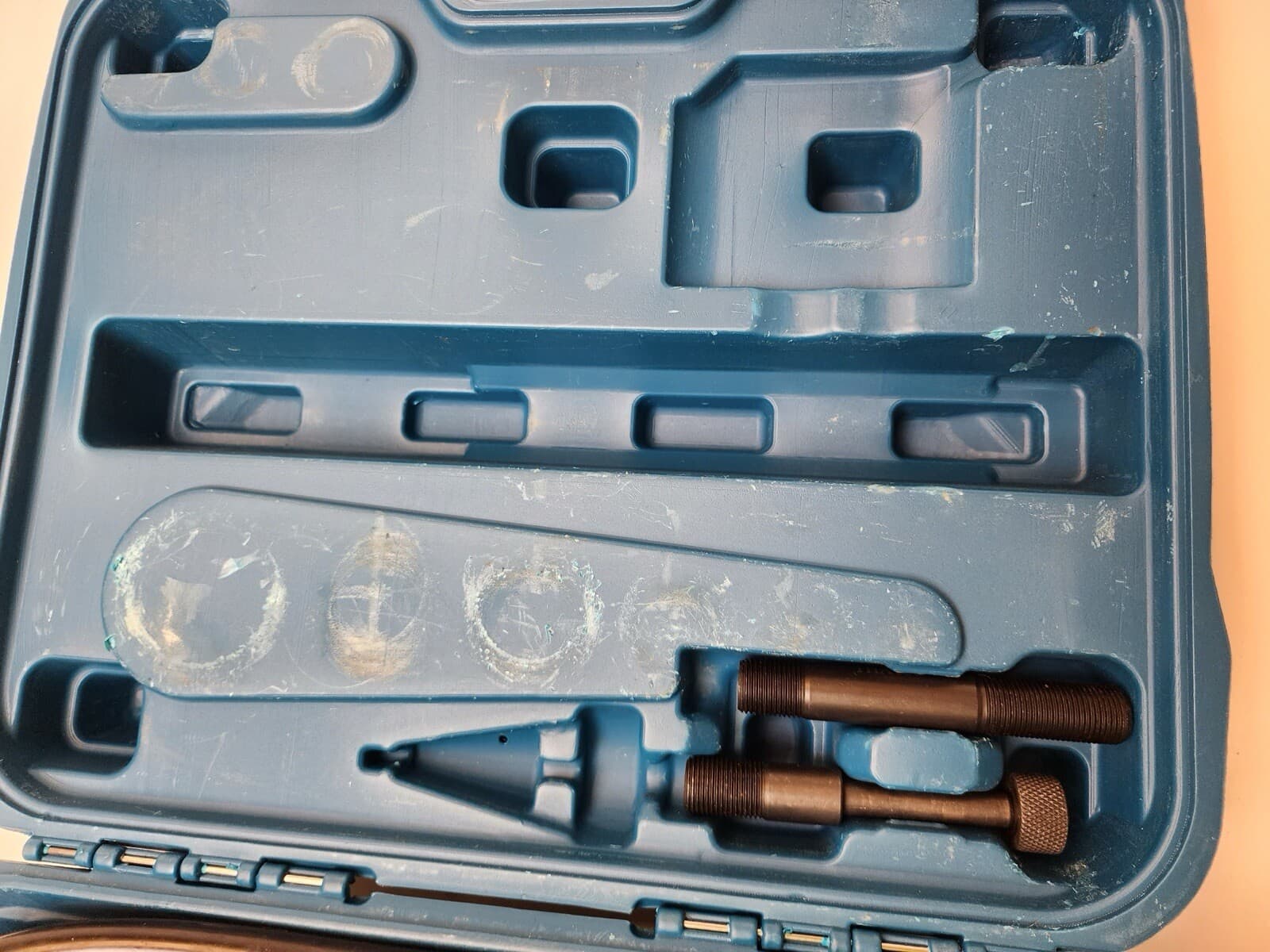 TEMCo 2" HYDRAULIC KNOCKOUT PUNCH Electrical Conduit Hole Cutter Set KO Tool Kit 3