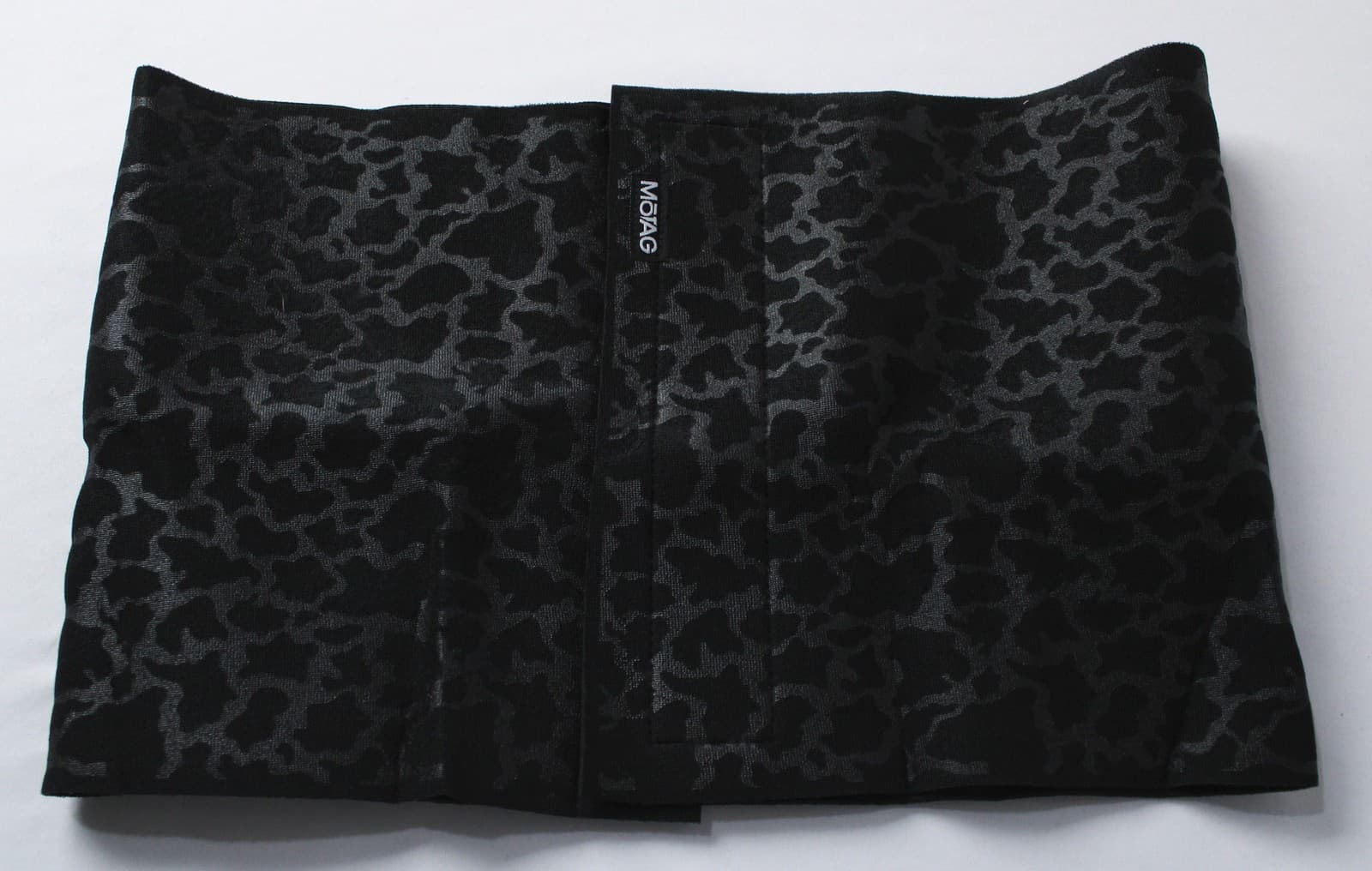 Motag Women's Lightweight 12" Patterned Waist Trimmer EH6 Camo Gray One Size