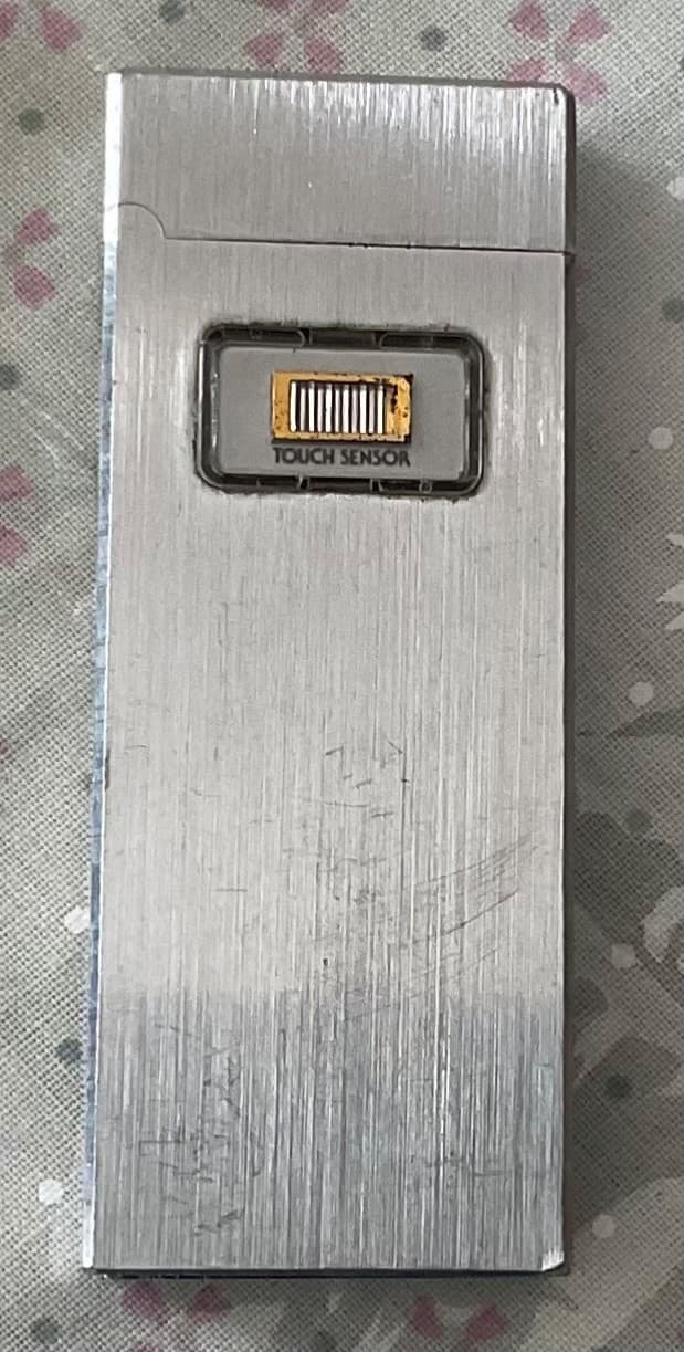 Vintage Colibri Touch Sensor Lighter MIB / Working 3
