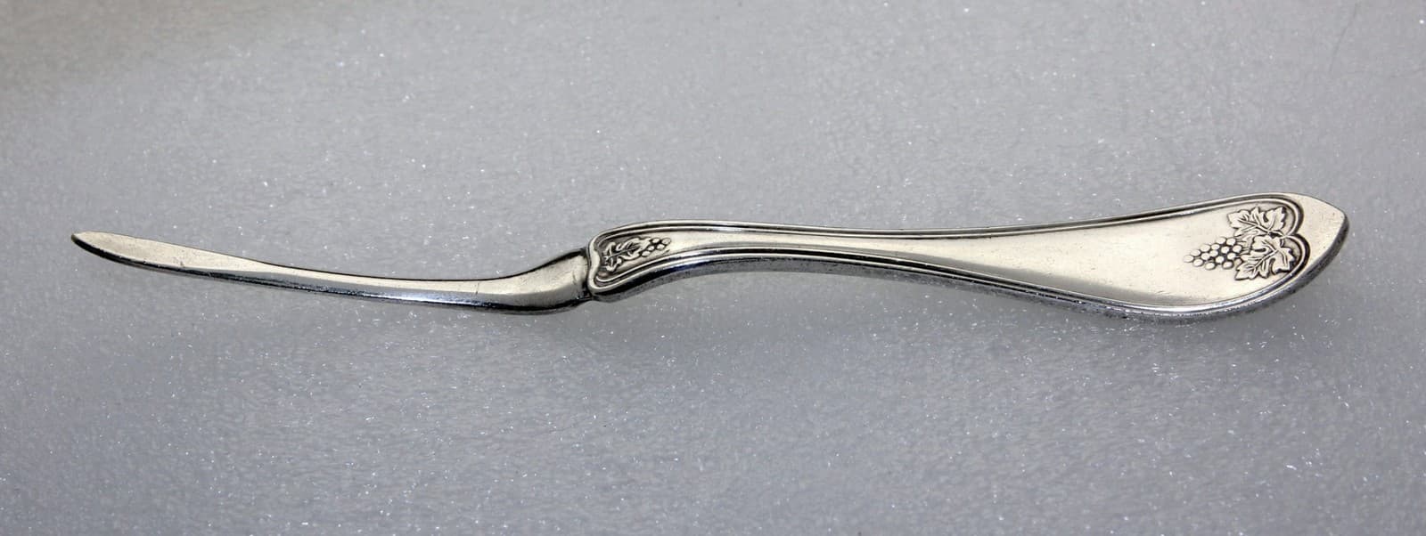 Antique 1867 Silver Plate Grape Ivy Lobster / Nut Pick Simpson Hall & Miller Co. 2