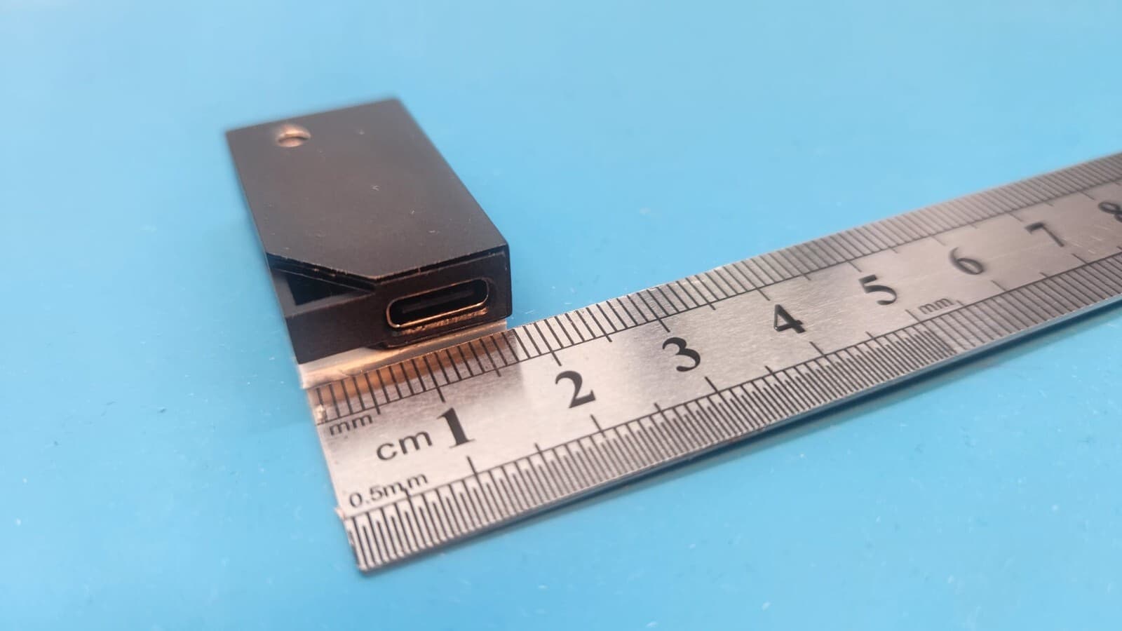 Spy-IL1  Micro Audio Voice Activated Recorder Dictaphone 96h  Non-Stop Recording 2