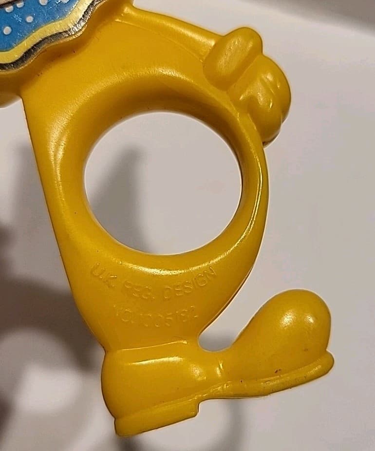 Vintage Clown Scissors U.K. Reg Design No. 1005182 Children's Plastic Vtg 6