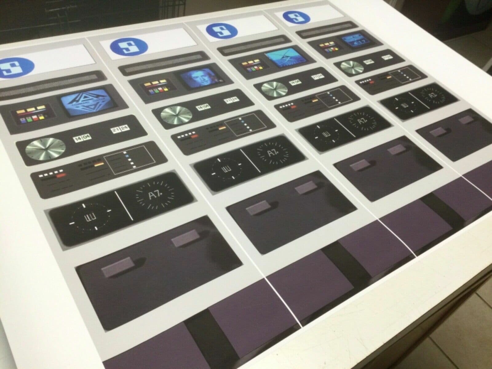 SpAcE 1999 Communication post Prop lamp translight Star Trek space age Yes 2