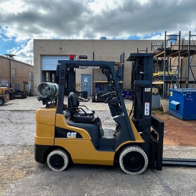 2019 Cat 2C6000 6000lb Used Forklift Triple Mast Sideshift Fork Positioner 2