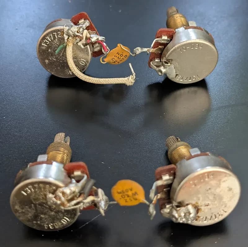 Full set of Pots out of a 1977 Gibson Les Paul Custom (CTS 1377725)