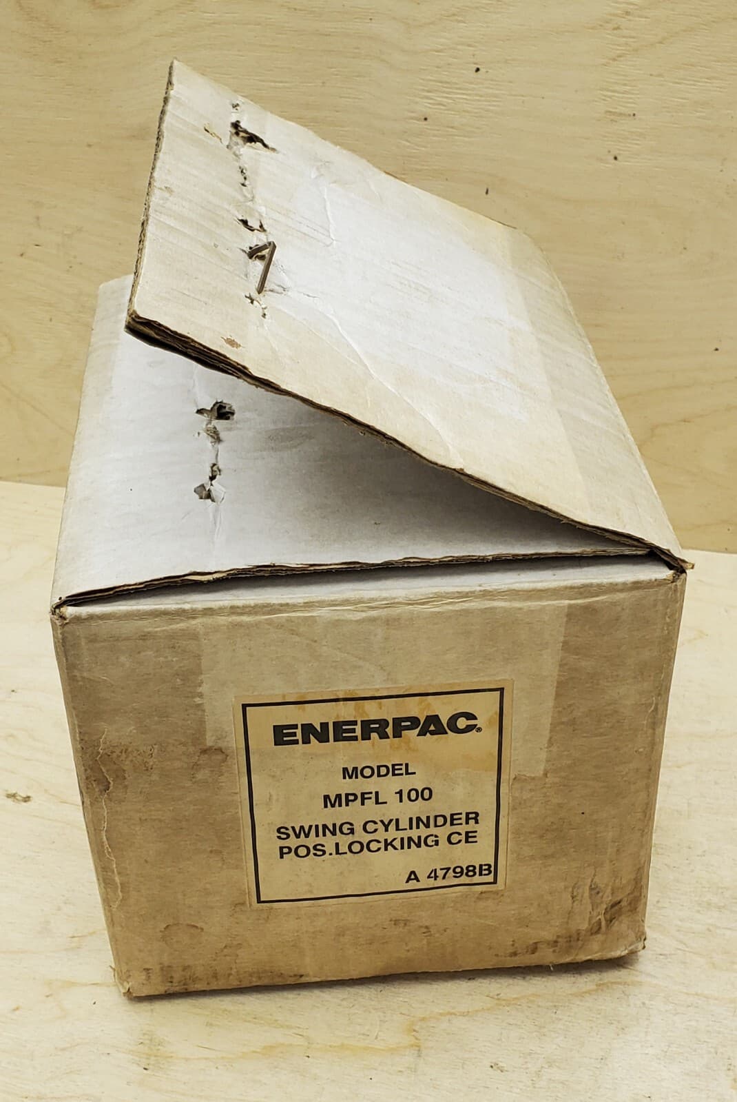 ENERPAC MPFL 100 Work Holding Hydraulic Cylinder 5000 psi - NEW in Box 2