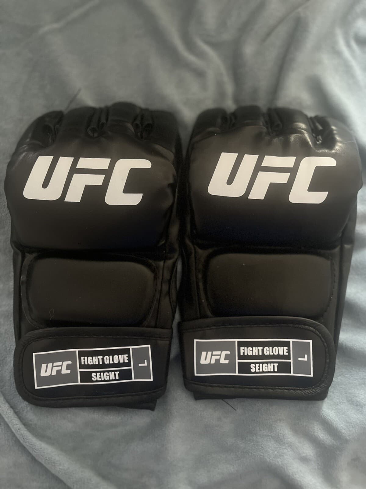 UFC New Black Replica Gloves Pair-Ships From USA 