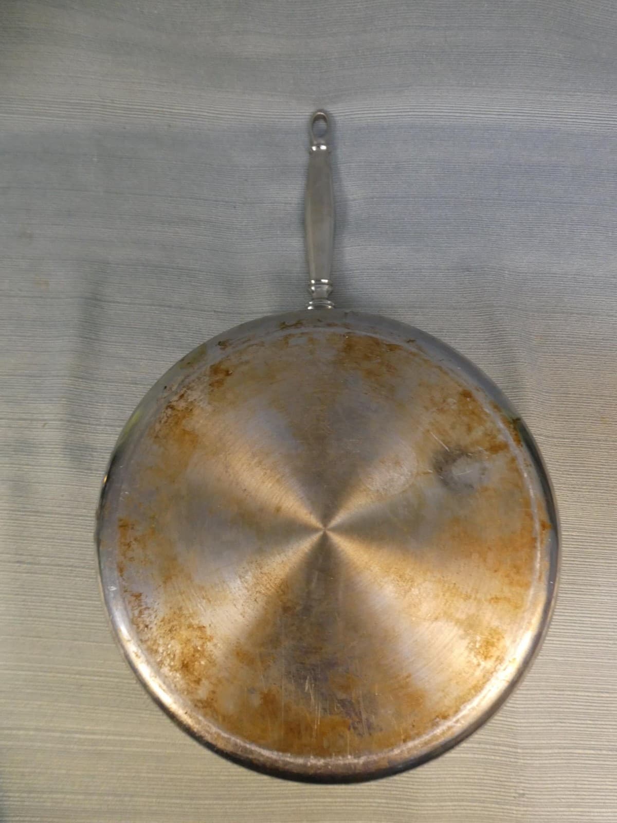 Ruffoni Opus Prima 2.5 Qt. Saucepan Hammered Stainless with Grape Knob 5