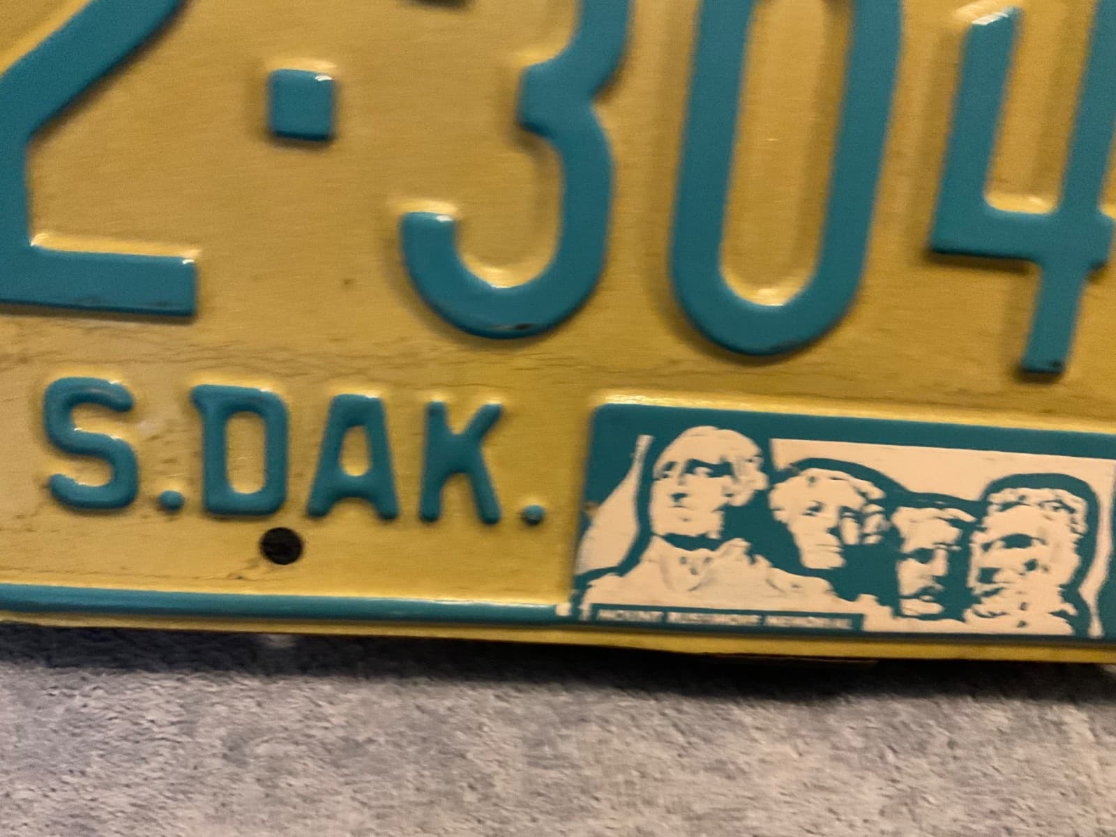 South Dakota SD 1968 License Plate 2 30411 Mount Rushmore 2