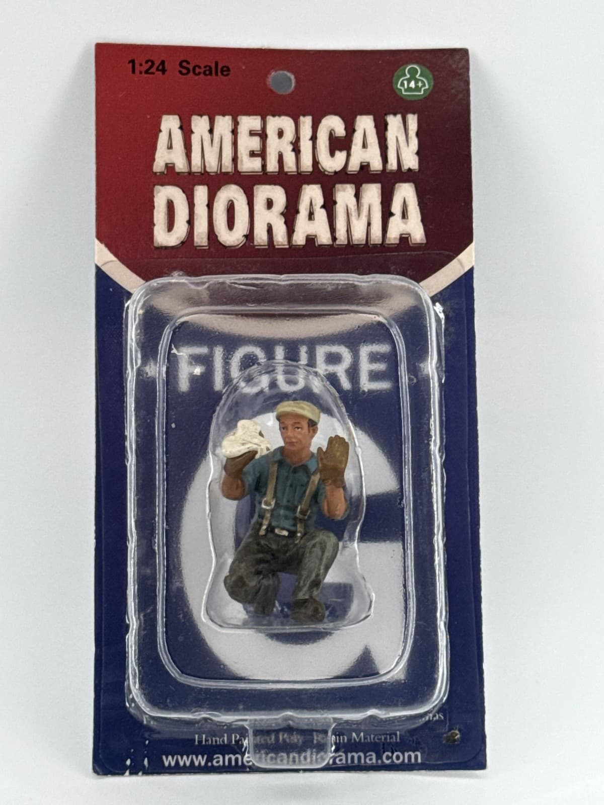 American Diorama 1:24 Scale Man Mechanic Kneeling