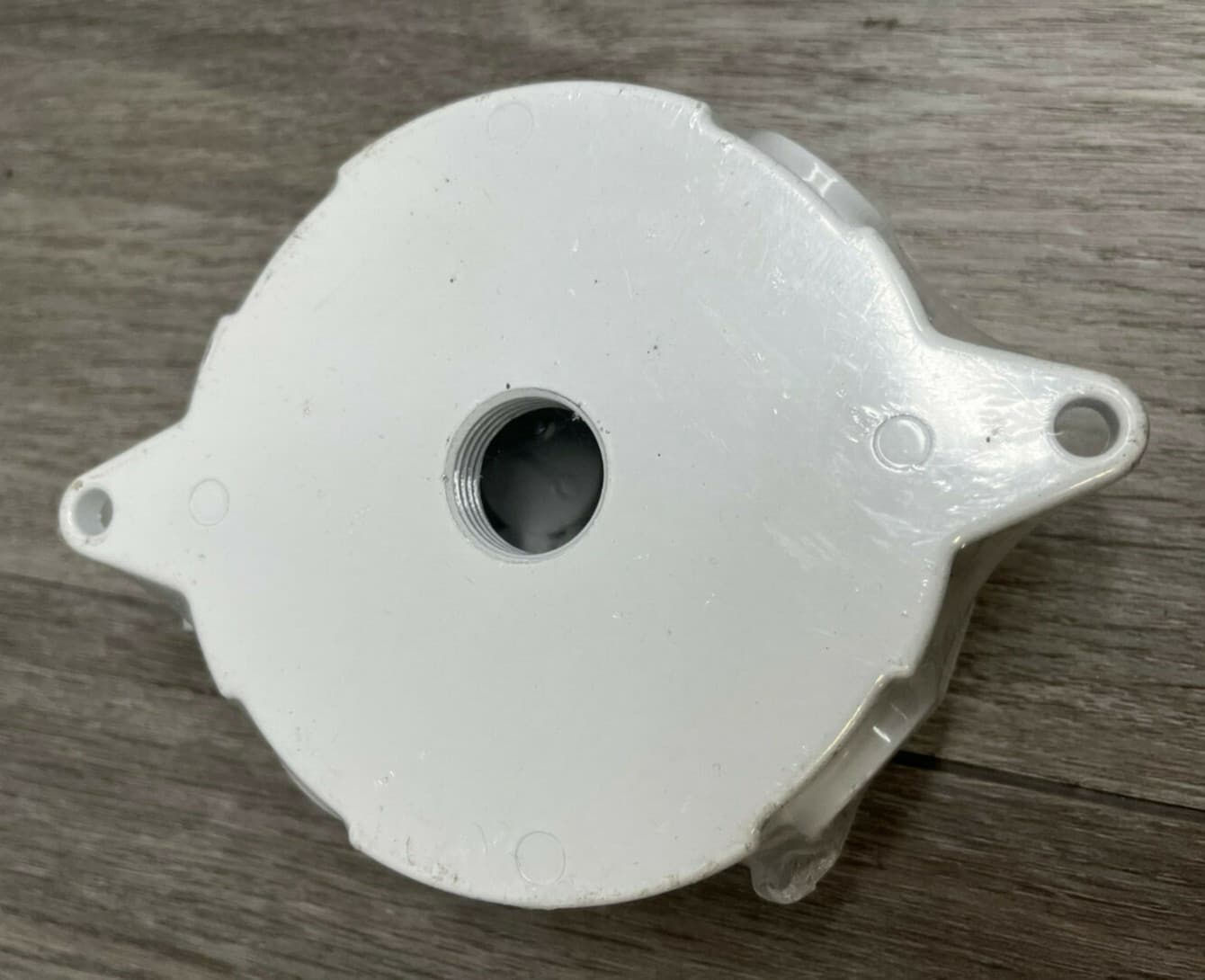 2pk P&S WPRB25W Die-Cast Alum Round Outlet Box 5-Hole 1/2" Hub 4" Diam 4 Plugs 6