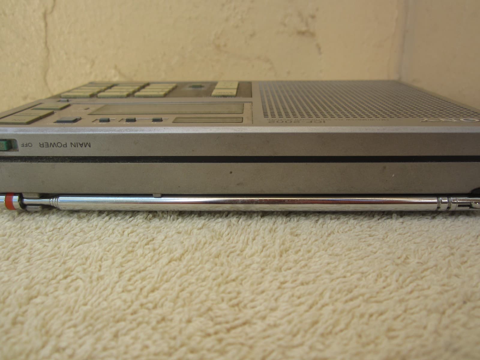 Sony ICF-2002 FM/LW/MW/SW Short Wave Radio Receiver Tested Works 6