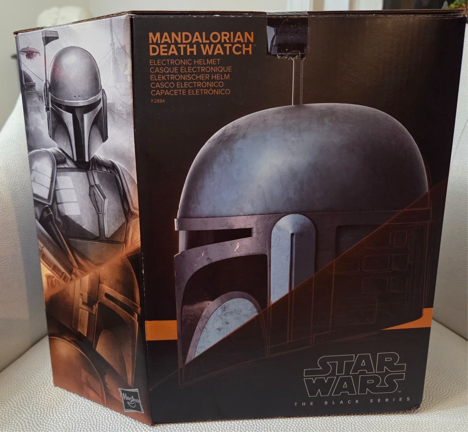 Mandalorian Helmet Star Wars Black Series Death Watch Electronic Hasbro NEW 4