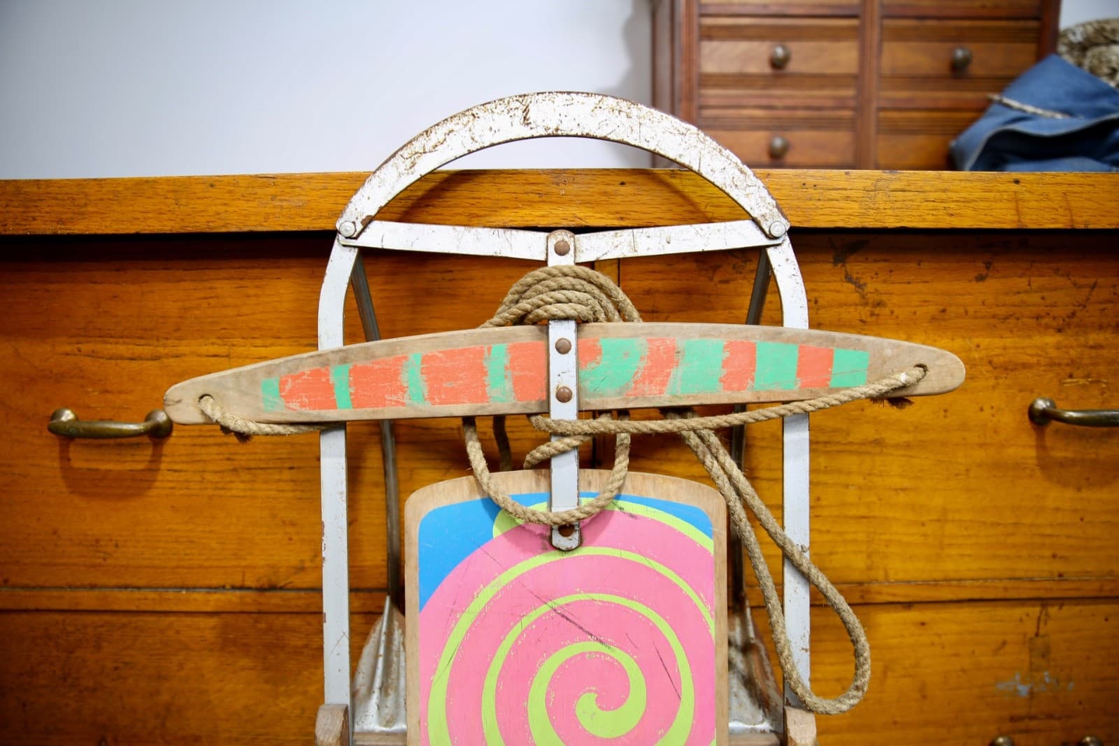 Vintage Snow Sled Gambles Hiawatha Cosmic Spiral Wood Ride On Toy Hippy 70s RARE 3