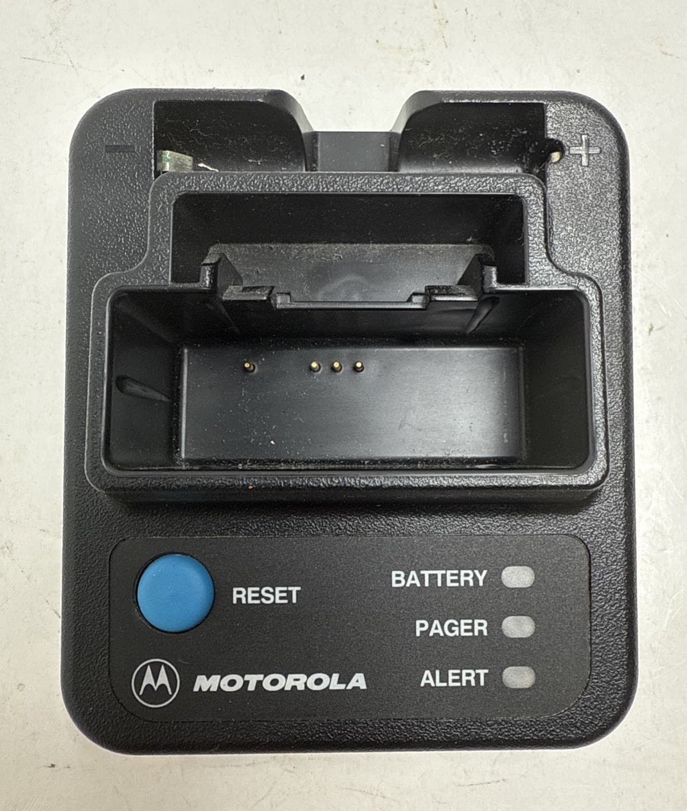 Motorola Minitor II Charger NLN3823A/NLN3824A 3