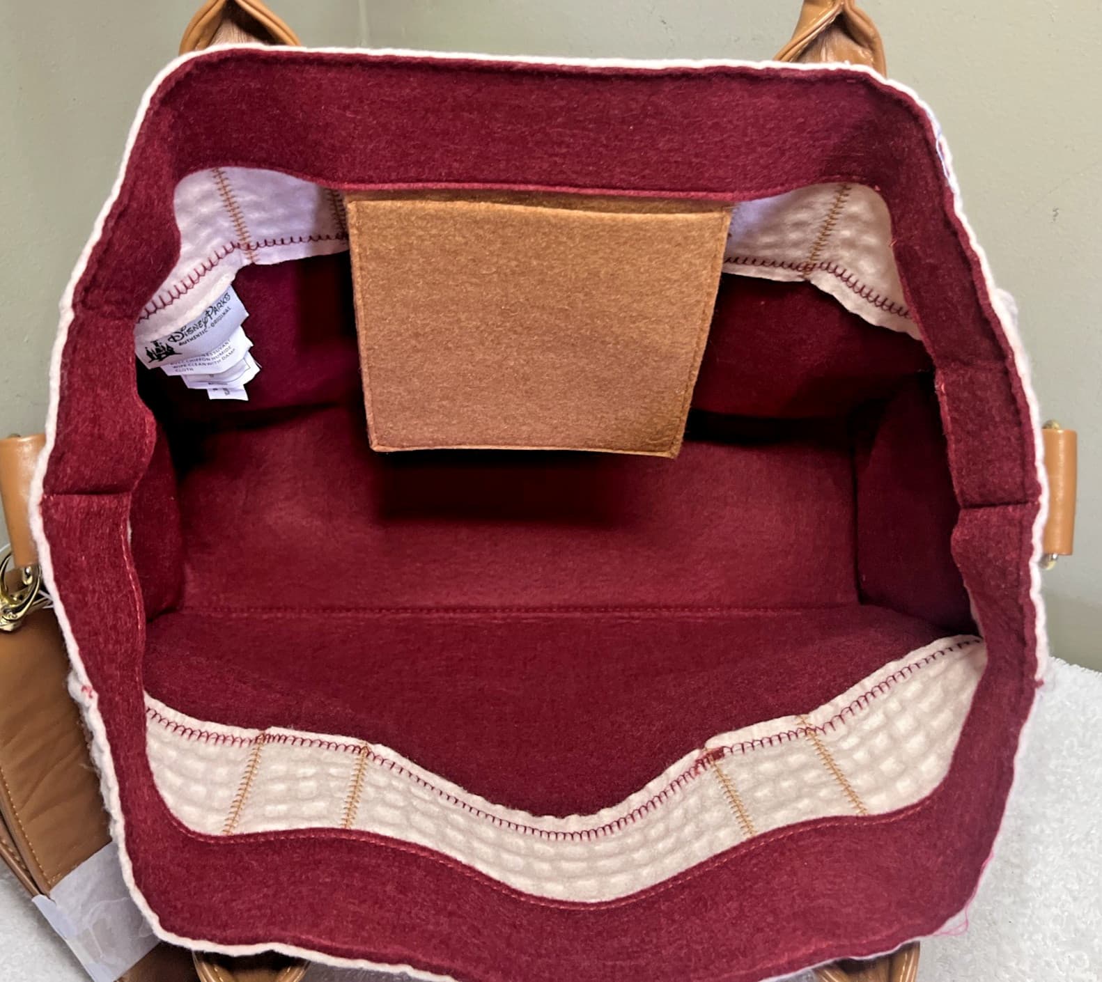 Disney Parks Lightweight Crossbody Tote Bag Red Polyester New with Tags NWT 4