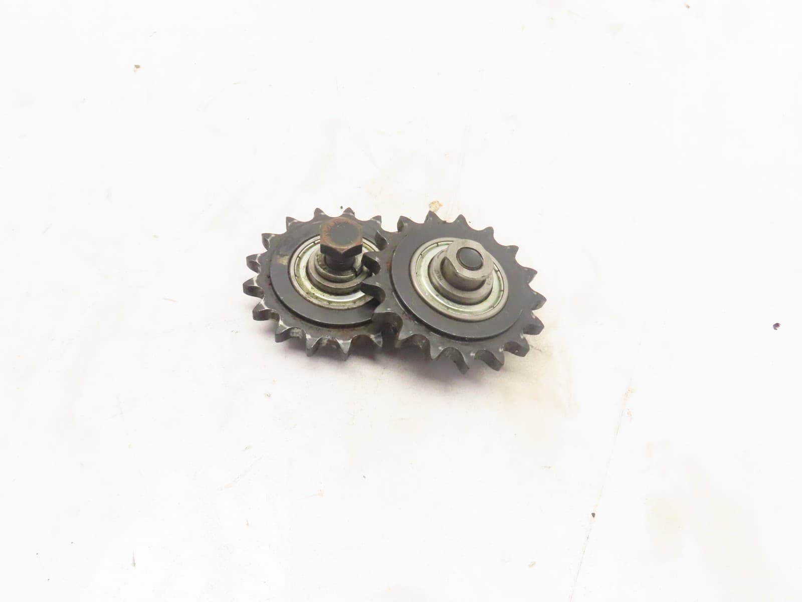 40BB17H Hytrol ANSI Roller Chain Idler Sprocket 17Teeth 5/8"ID W/Hardware Lot-2 6