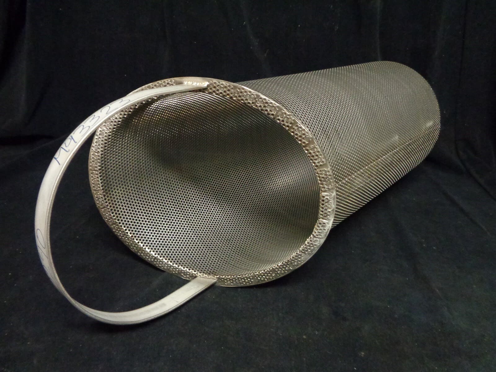EATON 316ss STRAINER BASKET (NEW) PN: 8181510240 16" #510/#5 20/#570 1/8" PERF 4