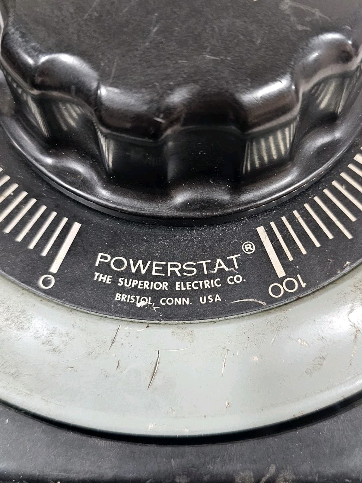 Powerstat Variable Autotransformer 3PN136B 50/60 Hz 2