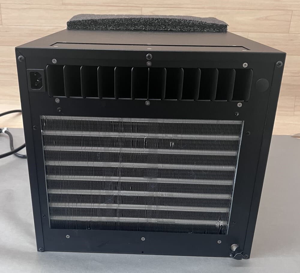 CellarPro 2000VSi 115V 60Hz 4.02A Type 2 Cooling Unit (READ) 5