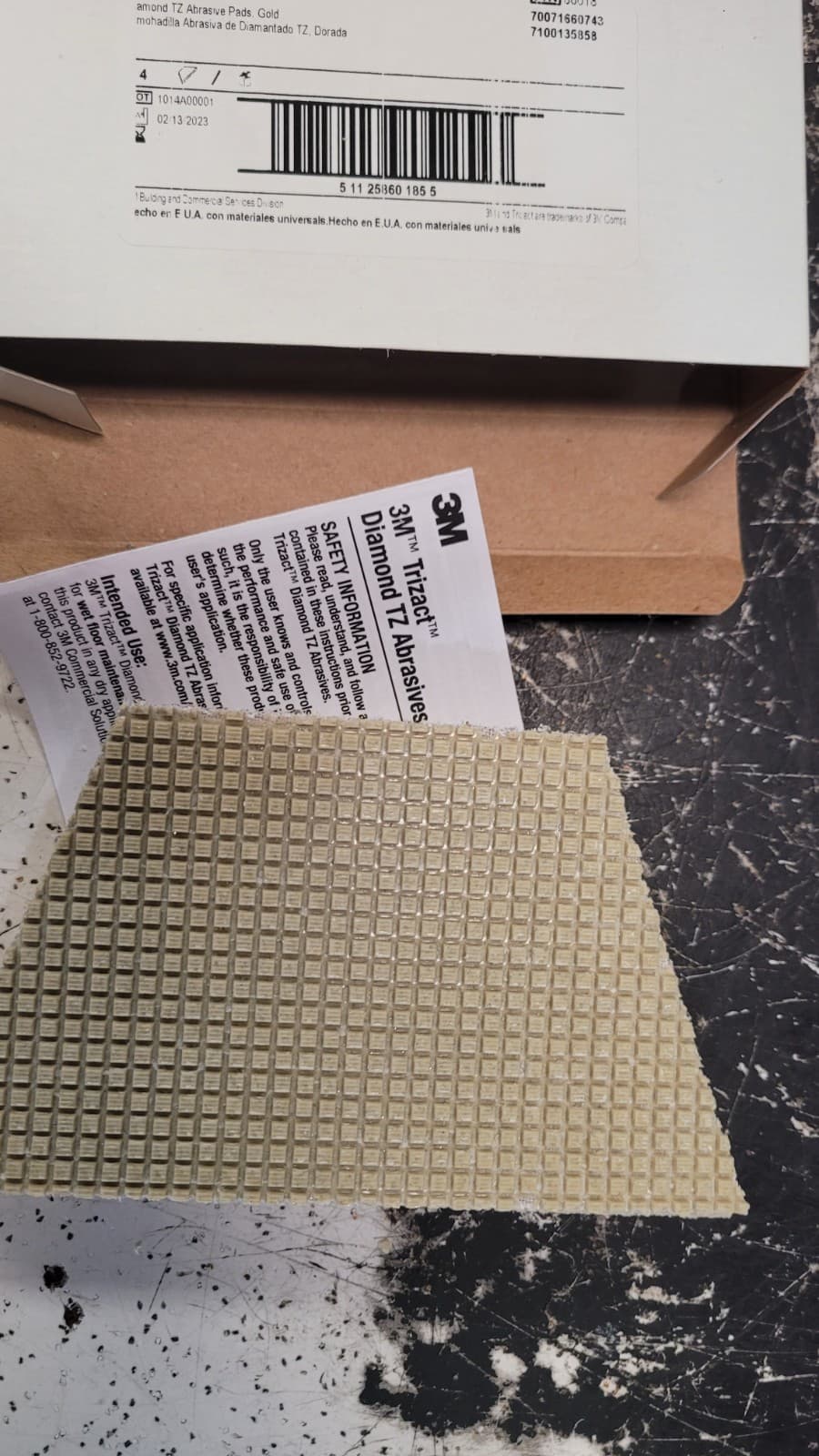 3M Floor Pads3M Trizact Diamond TZ Abrasive Floor Pad, Gold, (86018) 4 PIECES  2