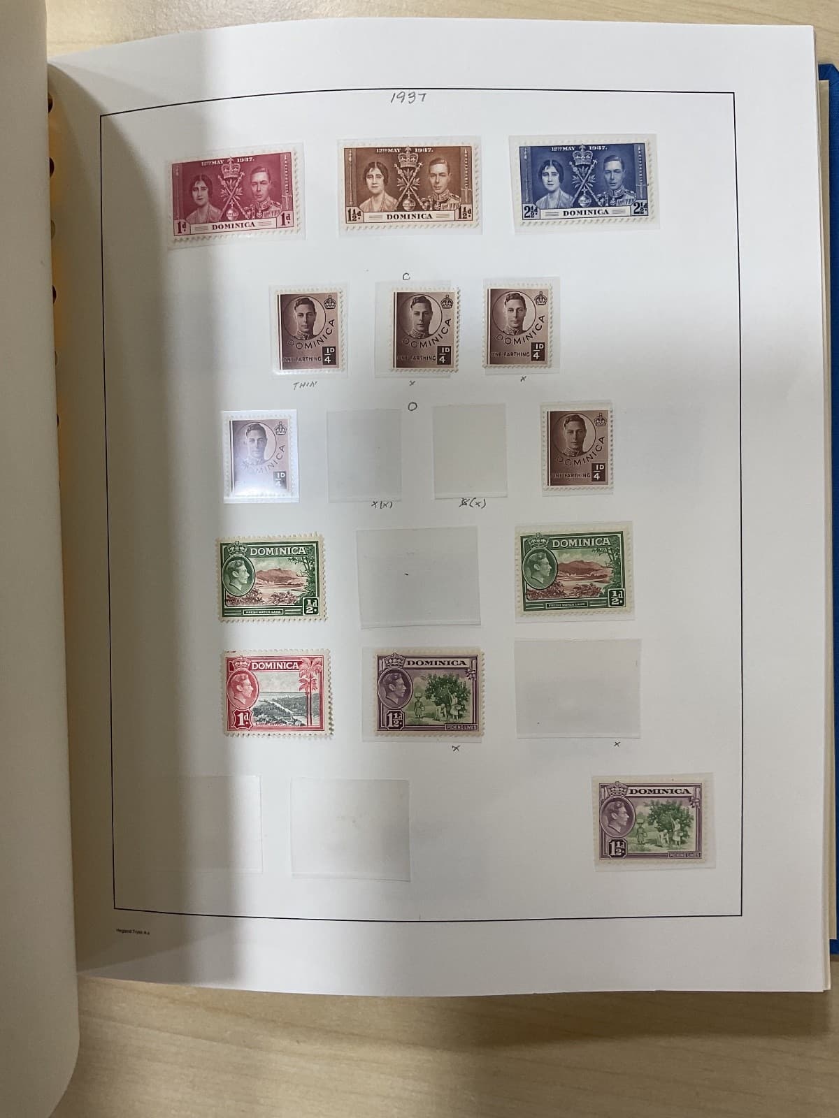 Dominica stamps. KGV - QE. mostly MNH. Schaubek album. EX95 4