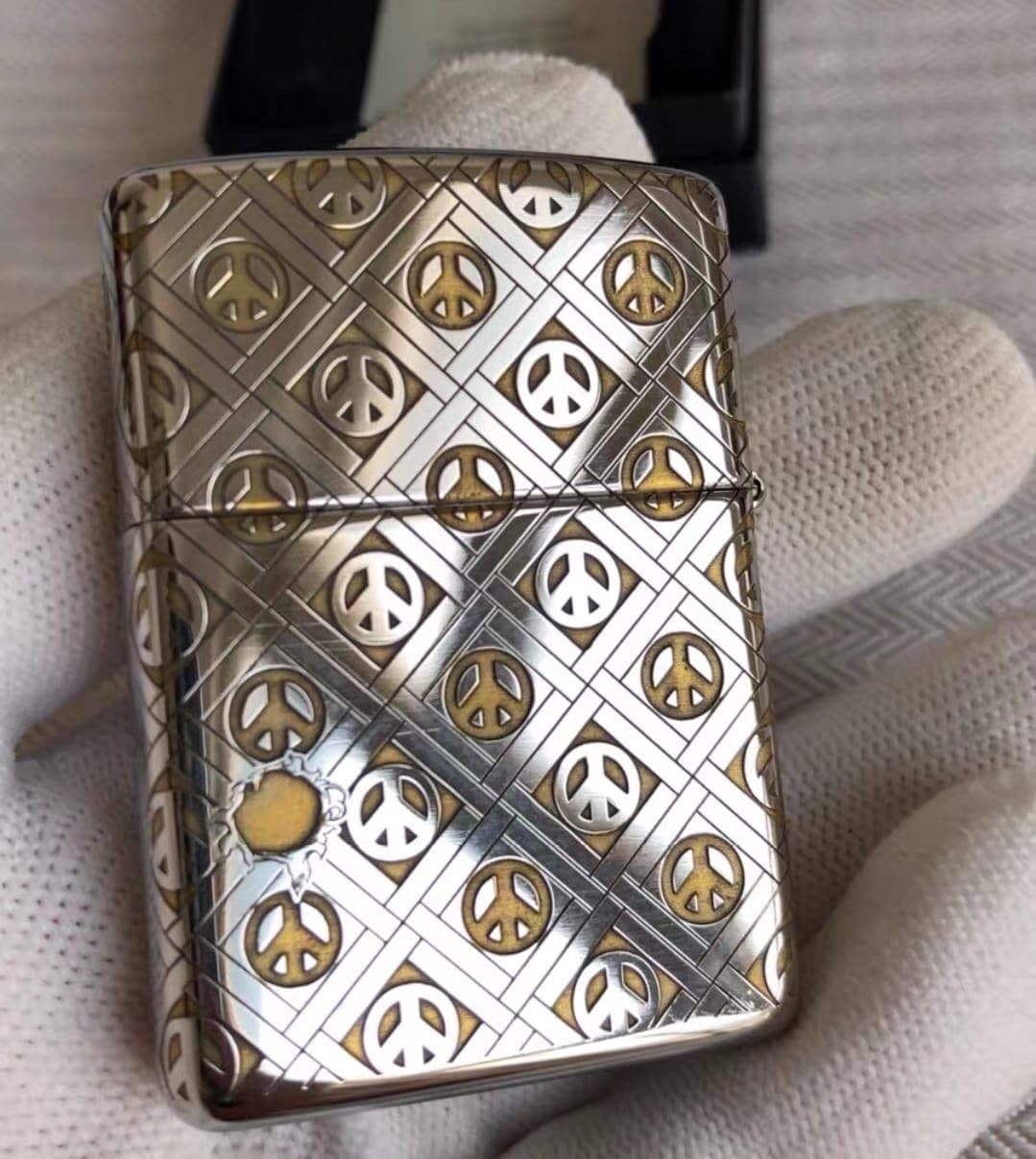 Zippo Marlboro Cowboy Silver And Gold Lighter In A New Box 2