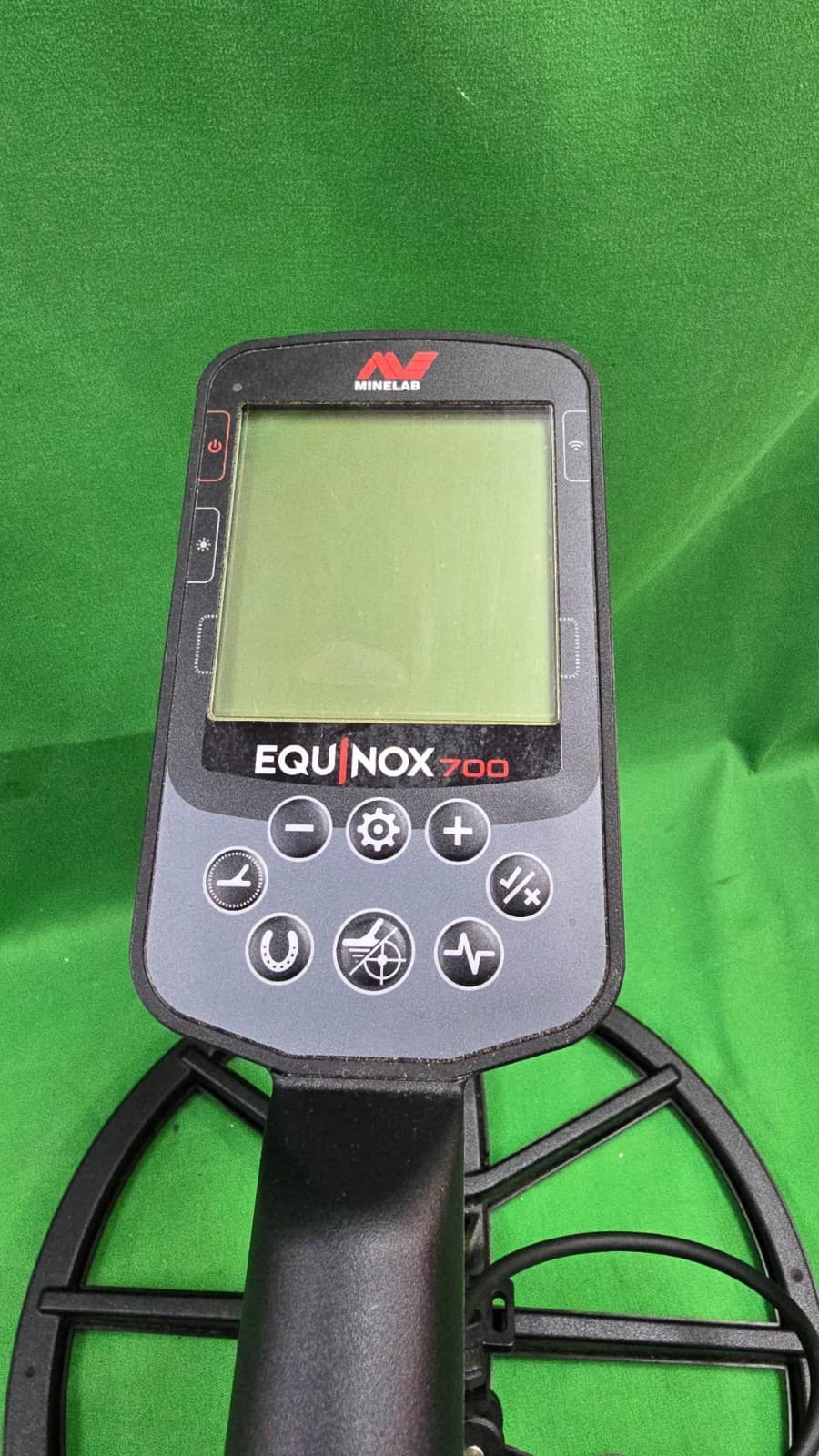 Minelab Equinox 700 Metal Detector - 3720-0005 TESTED 5