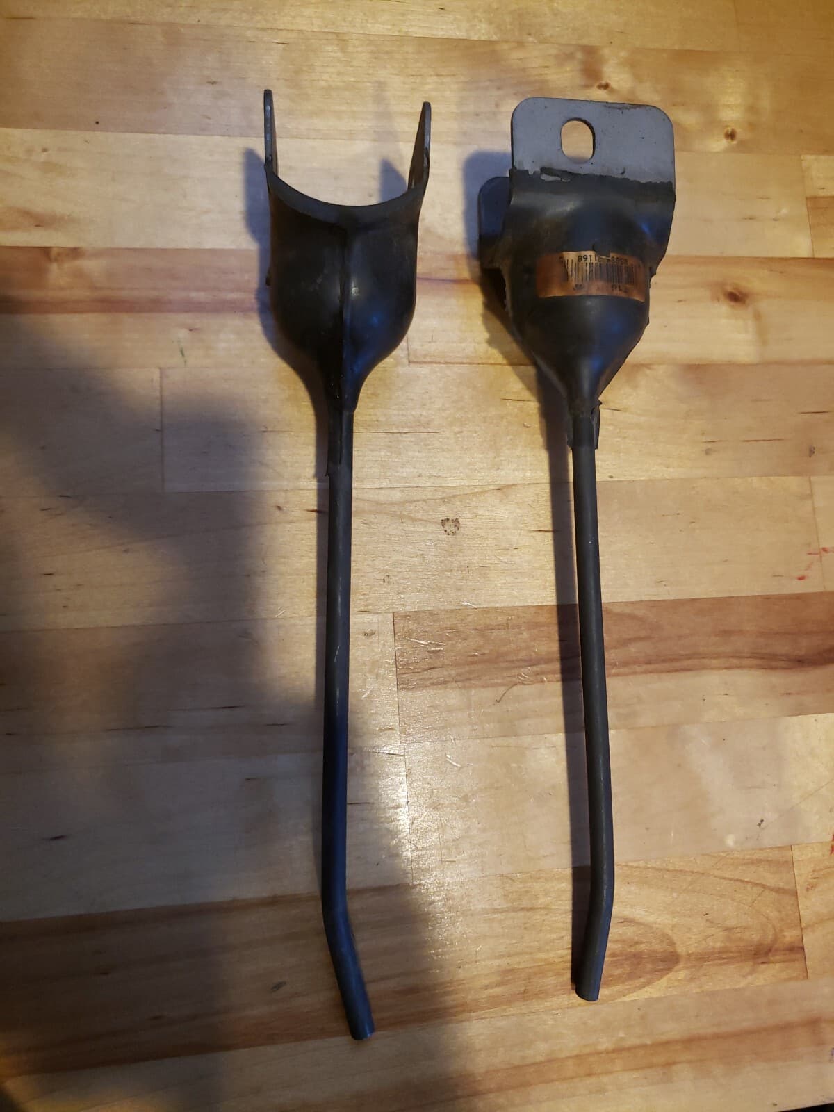 2 New Holland LH Rubber Mounted Hay Rake Tooth Teeth 216,256,258 65668 2