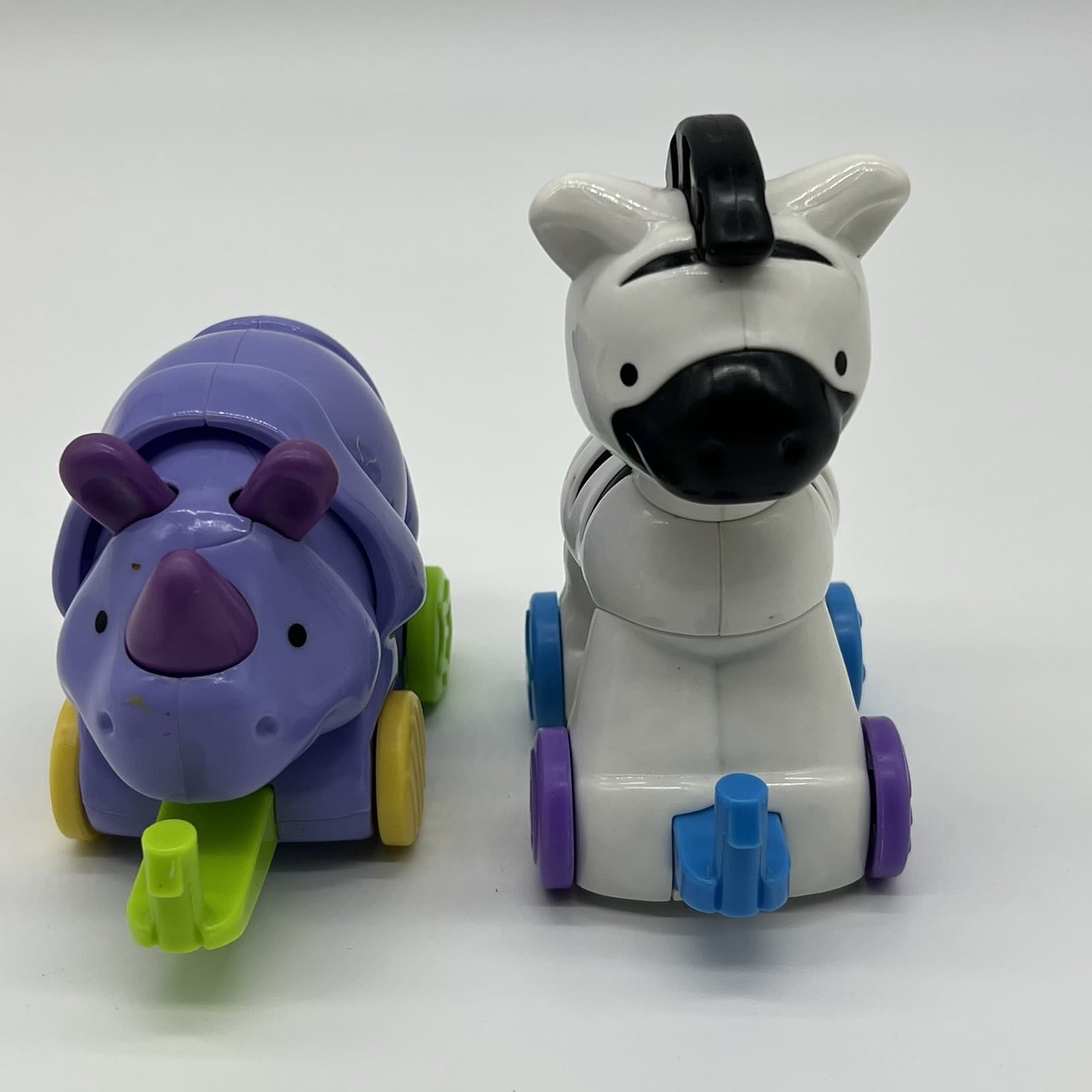 Fisher-Price Amazing Animals Zebra and Rhinoceros Train Cars Lot Of 2 4