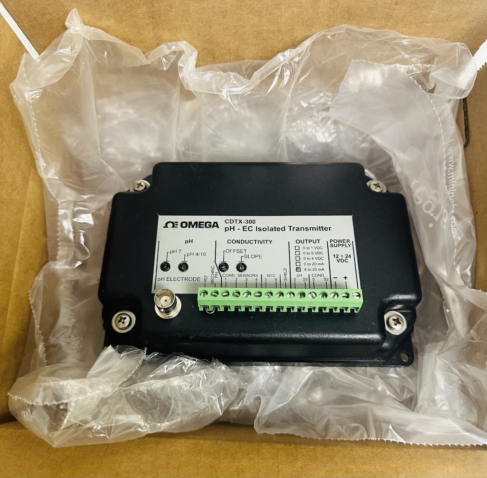 OMEGA CDTX-300 pH - EC Isolated Transmitter