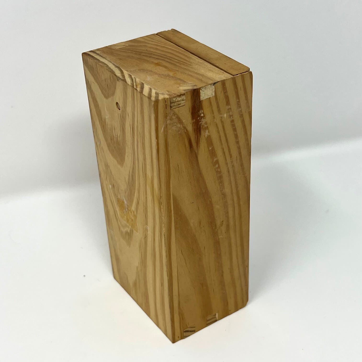 Authentic Models Commodore Cape Horn Blocks Keychain KC065A 3