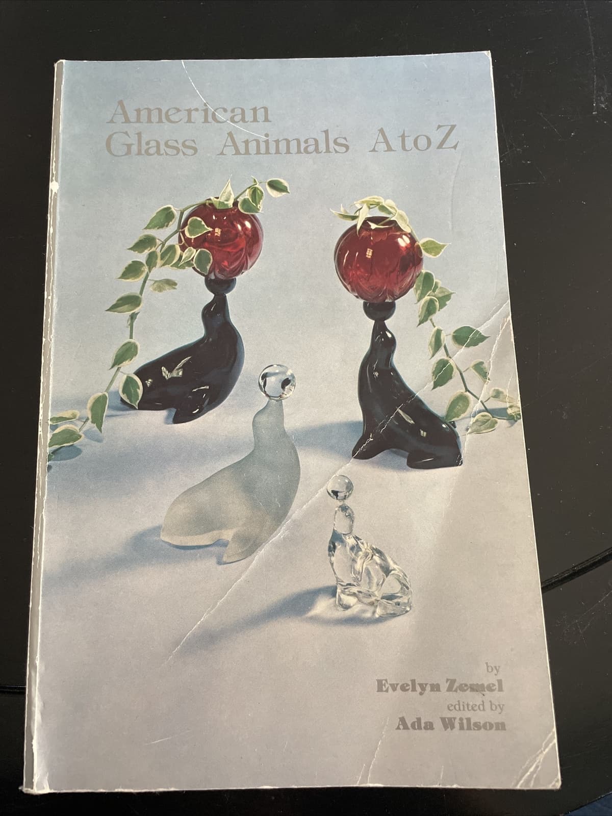 American Glass Animals A To Z Autograph Guide Book Evelyn Zemel 1978 Illustrated