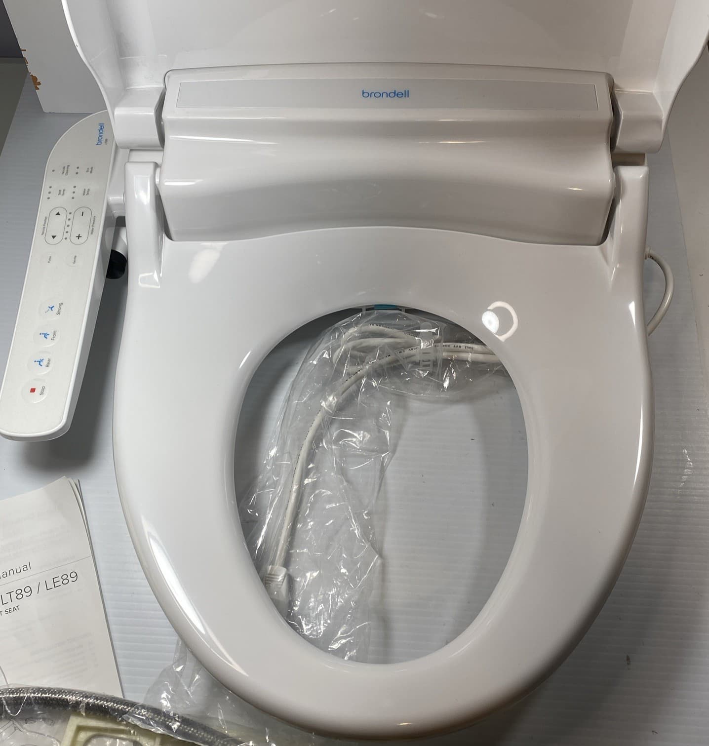 OPEN BOX|Brondell LT89-EW Swash Electronic Bidet Toilet Seat,  Oval, white  3