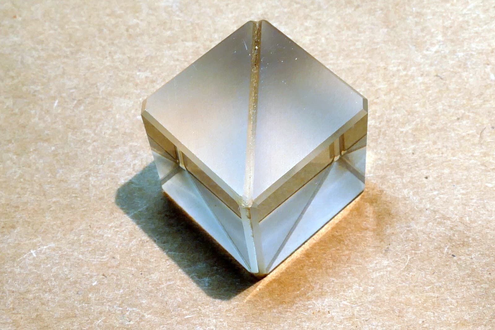 25.6mm Wire Grid Polarizing Cube 1" 400-700nm 2
