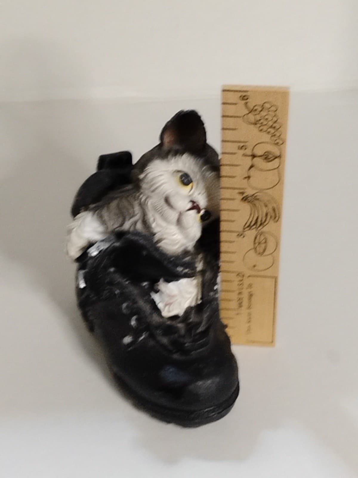 Cat In A Boot Bank don't Know What It Made Of. Put Ceramic. 3