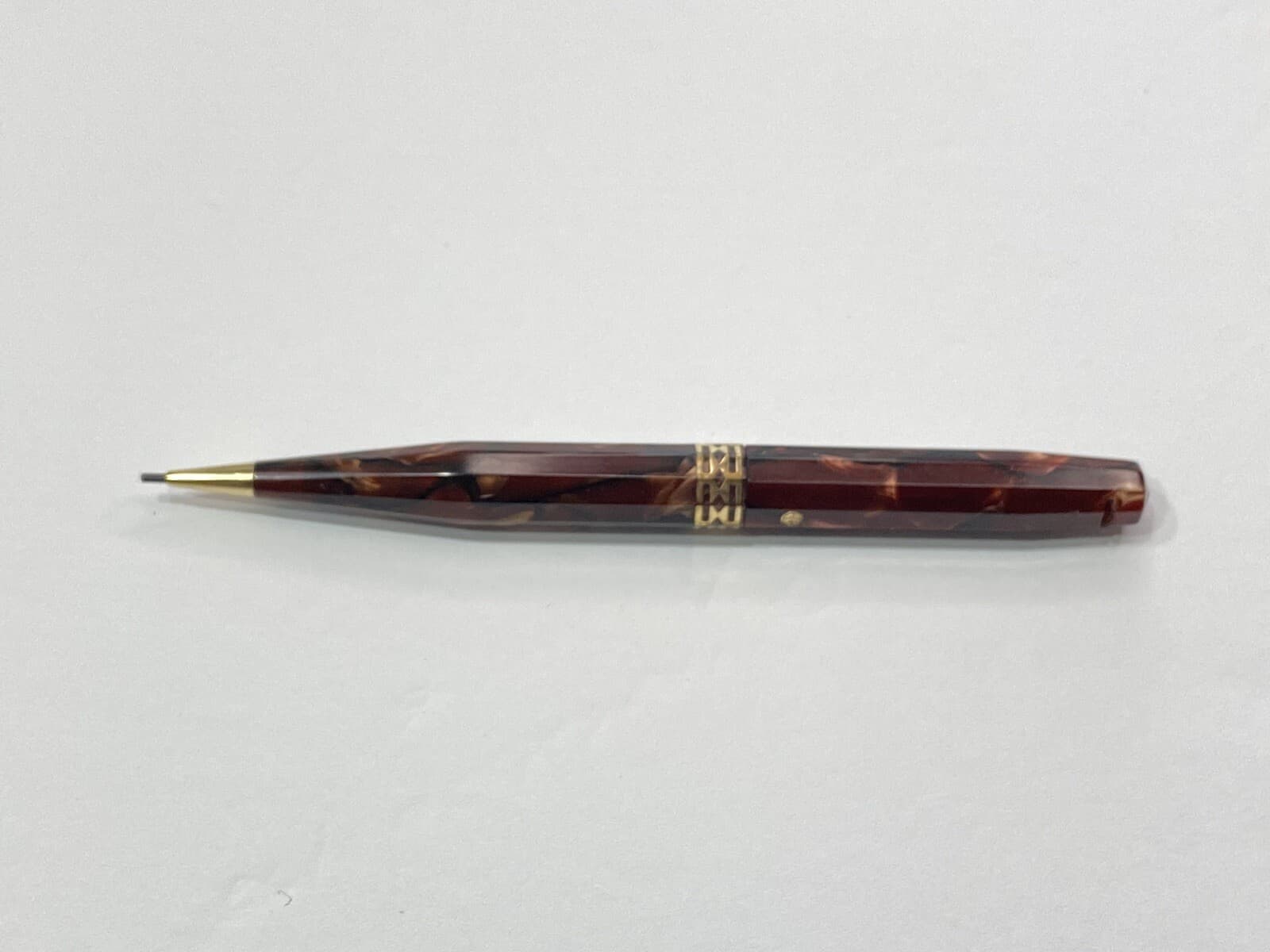EVERSHARP DORIC WINE RED GOLD EMBLEM MECHANICAL PENCIL  MISSING THE TRIM  2