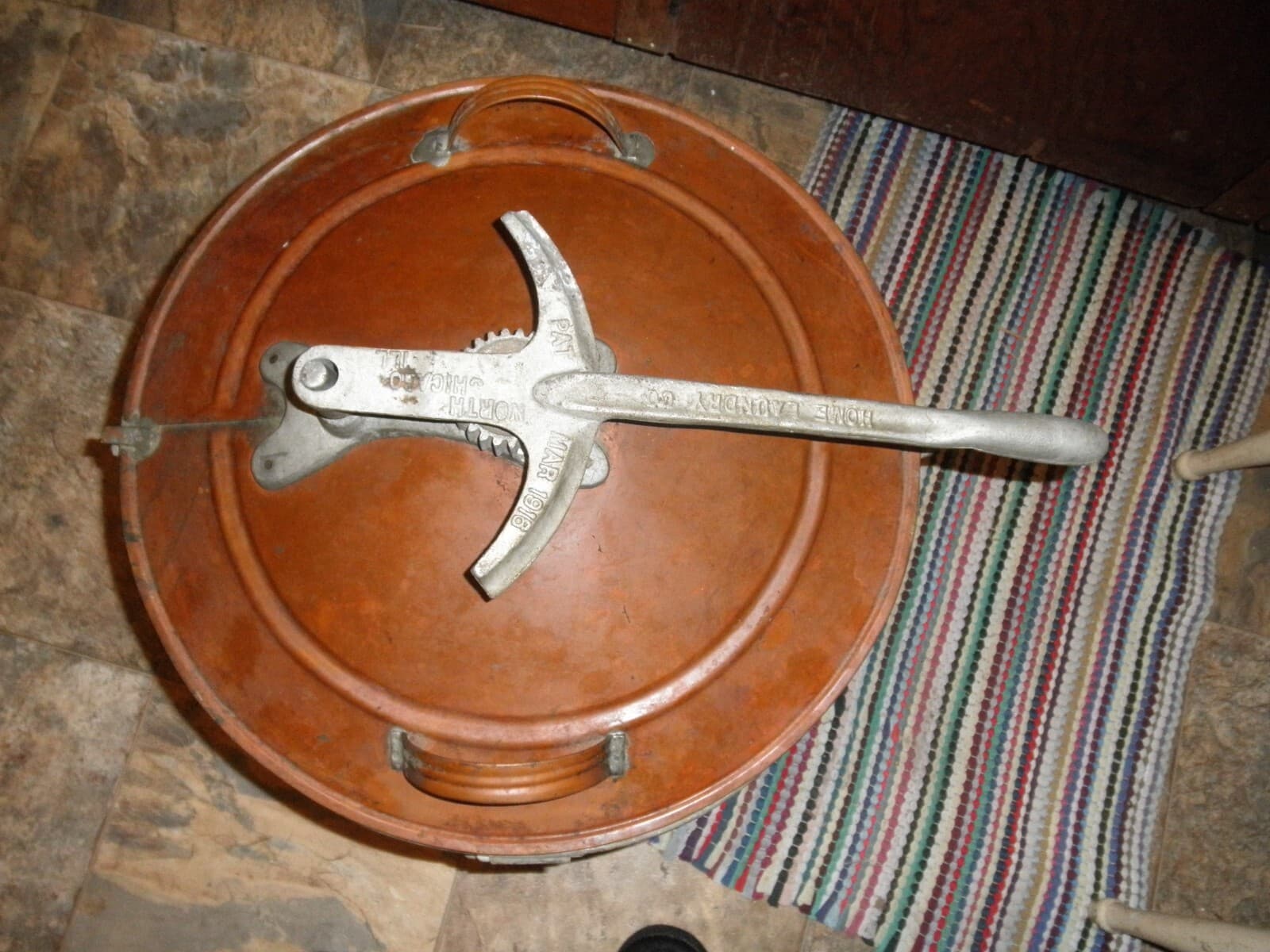 Antique Copper hand crank Washing Machine HOME LAUNDRY CO NORTH CHICAGO PAT 1916