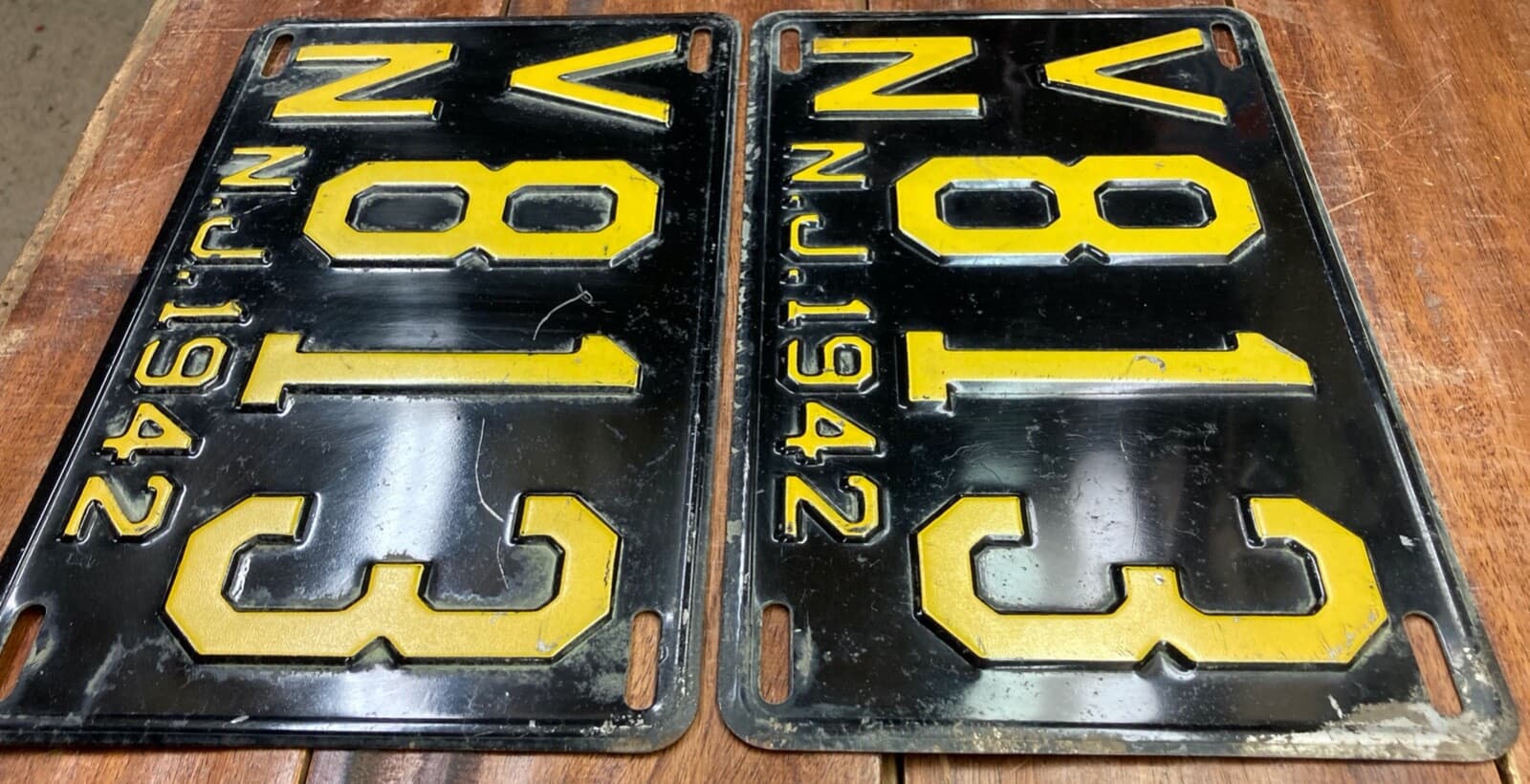 V. NICE 1942 1943 MORRIS COUNTY, NEW JERSEY LICENSE PLATES, ORIGINAL PAINT VN813 4